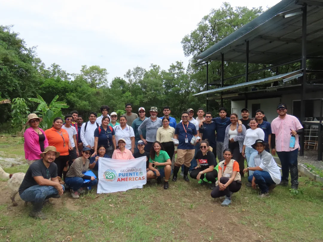Importancia de la implementación de geoparques en Panamá: Proyecto Geoparque Puente de las Américas
